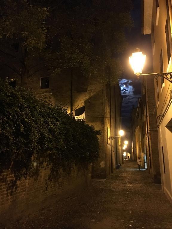 Nel Cuore Di Ferrara Exterior foto