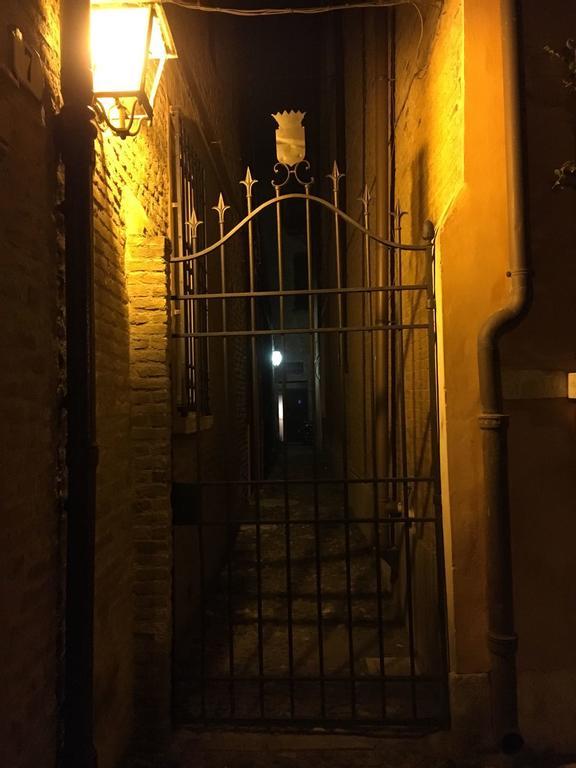 Nel Cuore Di Ferrara Exterior foto